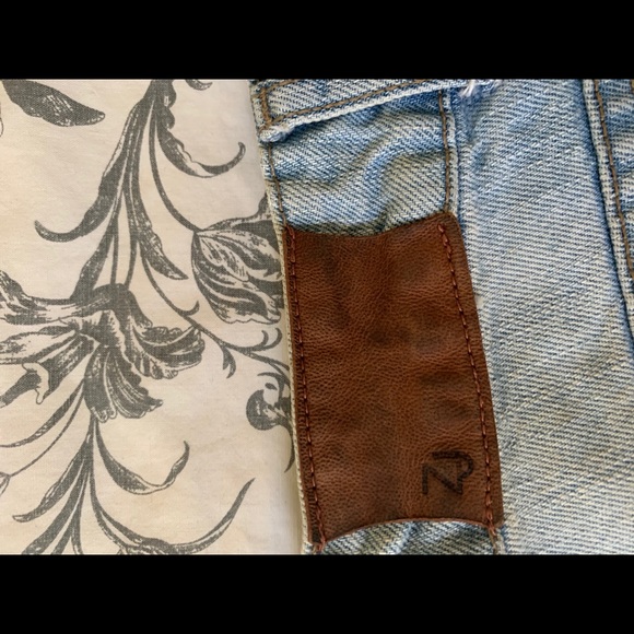Vintage Zara Jean Shorts - Picture 3 of 5